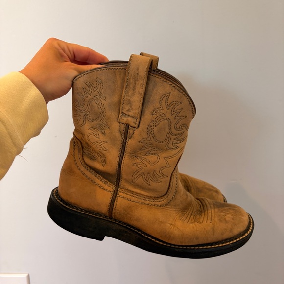 Ariat Fatbaby Light Brown Leather Cowboy Boots 8.5 B Western - Picture 1 of 8